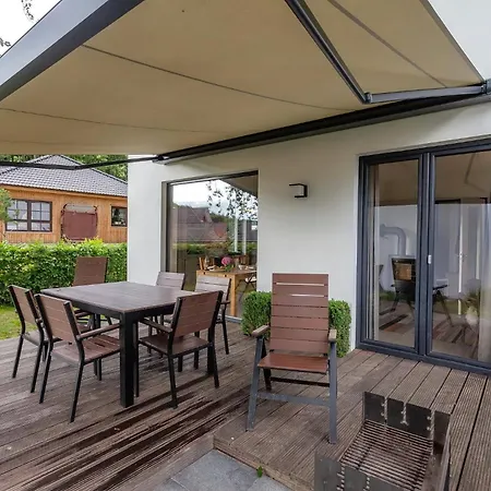 Strandhaus Wolkenlos بيت للعطل *